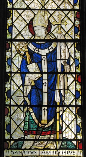 밀라노의 성 암브로시오_by Ninian Comper_photo by Lawrence OP_in the Bishop West chantry chapel in Ely cathedral.jpg